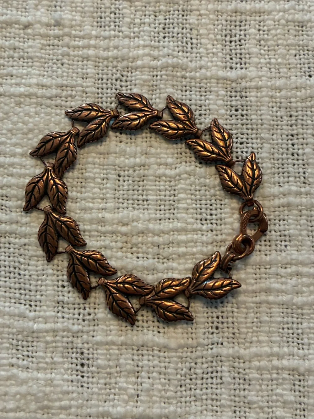 Copper leaf lightweight bracelet